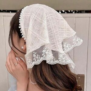 Elegant White Lace Headscarf